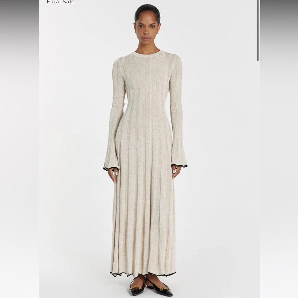Dissh Flora Natural Contrast Knit Midi Elegant Cream Maxi Dress